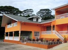 Albizia Lodge