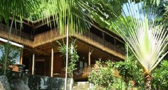 Lazare Lodge